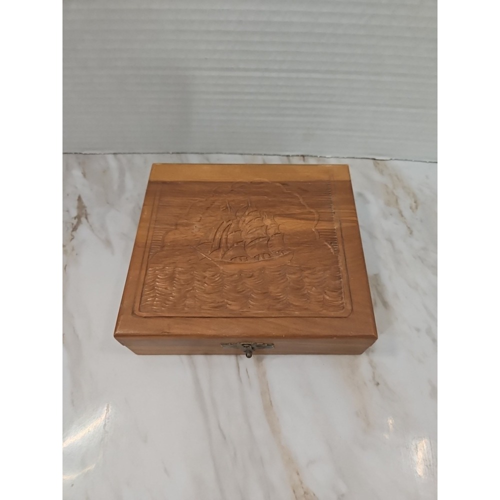 VTG Handcarved Wood Trinket Jewelry Box‎ Sailboat Carving Nautical 6x5.5"